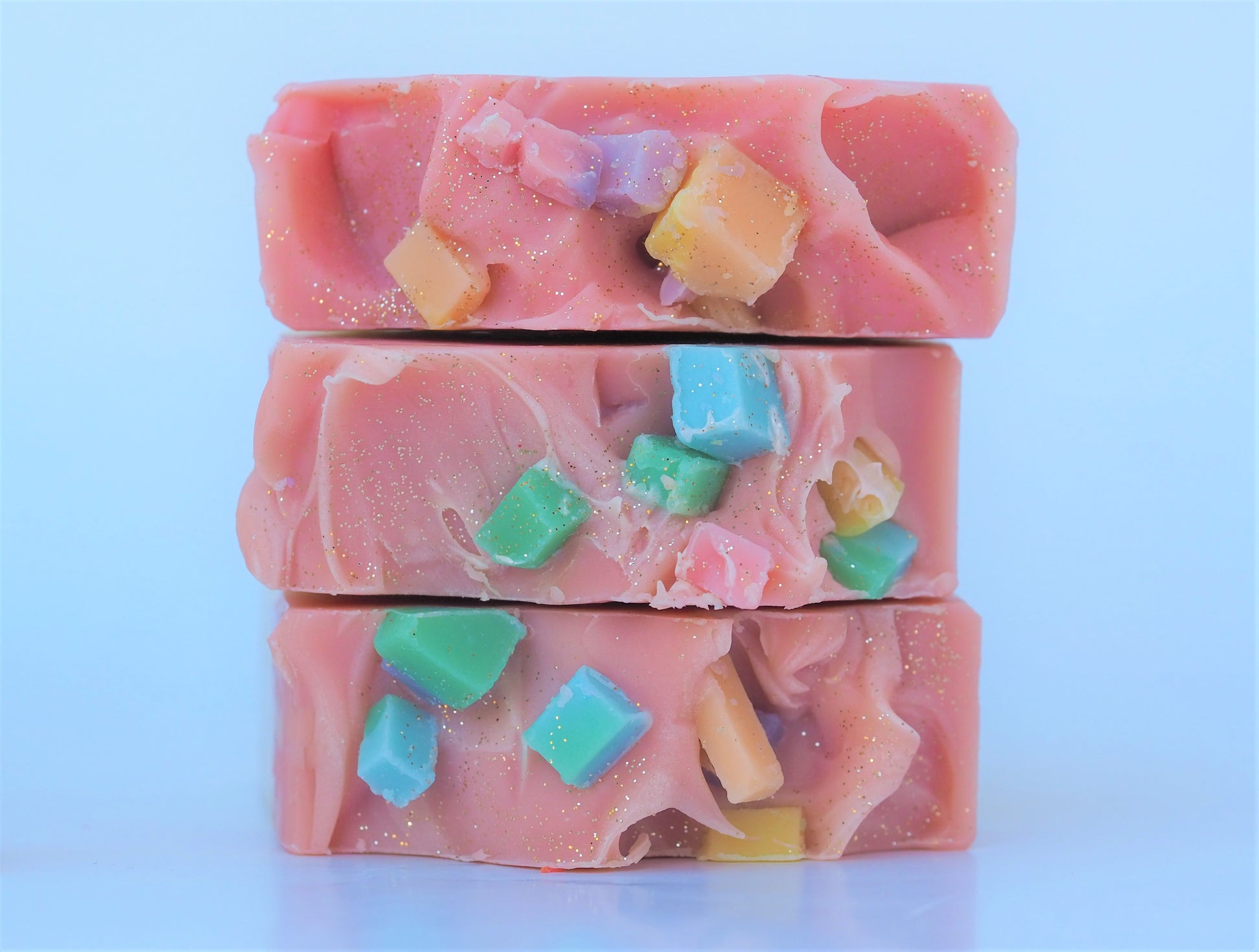 Birthday handmade artisan luxury soap bar. Colourful handmade soap bar with vibrant confetti design, scented with sweet vanilla and citrus. Birthday gift, made in Spain.